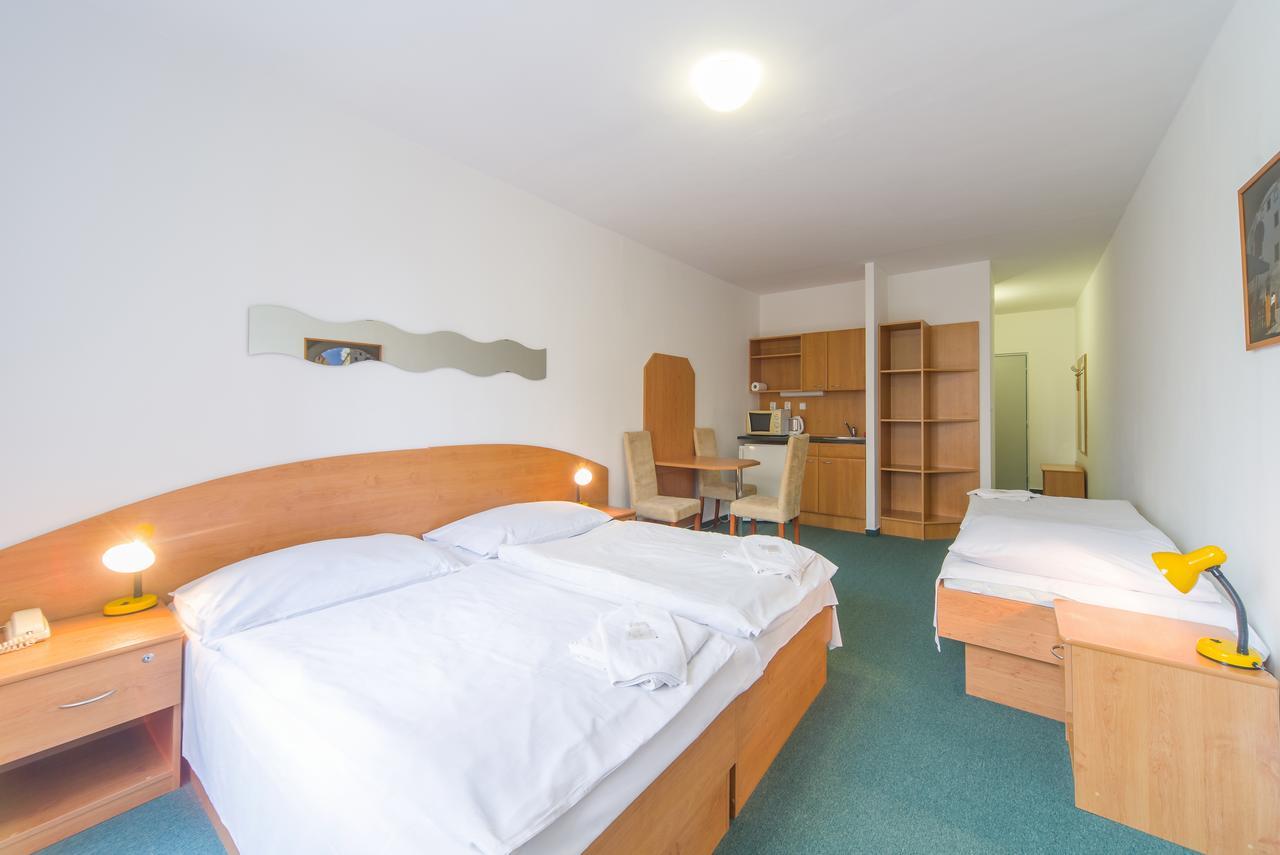 Hotel Arnost Garni Pardubice Eksteriør billede