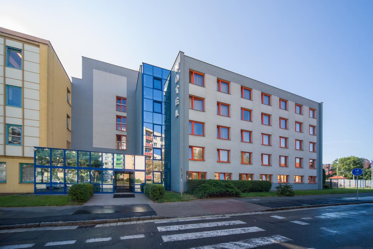 Hotel Arnost Garni Pardubice Eksteriør billede